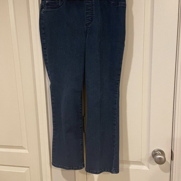 Kim. Rogers Jean  12P - Picture 7 of 11